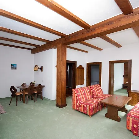 Aparthotel Aparthotel Versettla 3*