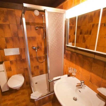 Aparthotel Versettla 3*